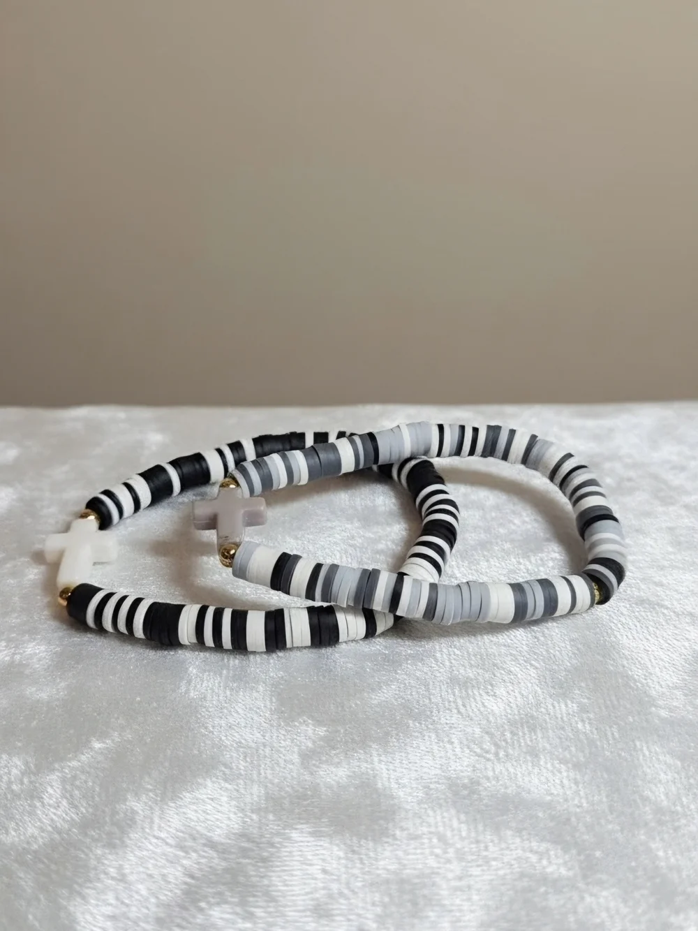 Black & White Cross Beaded Stretch Bracelet Set